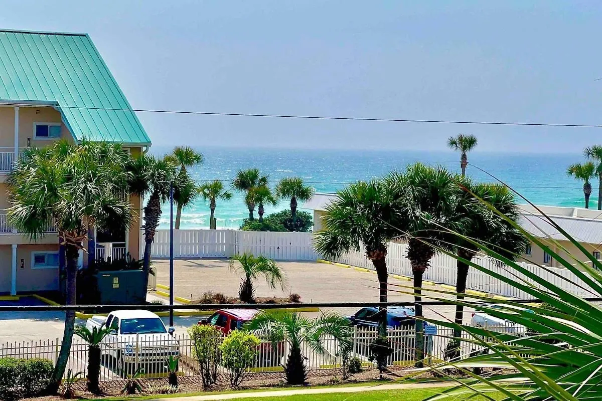 Holiday home Caribleu Getaway Beach View Hot Tub & Pool Destin