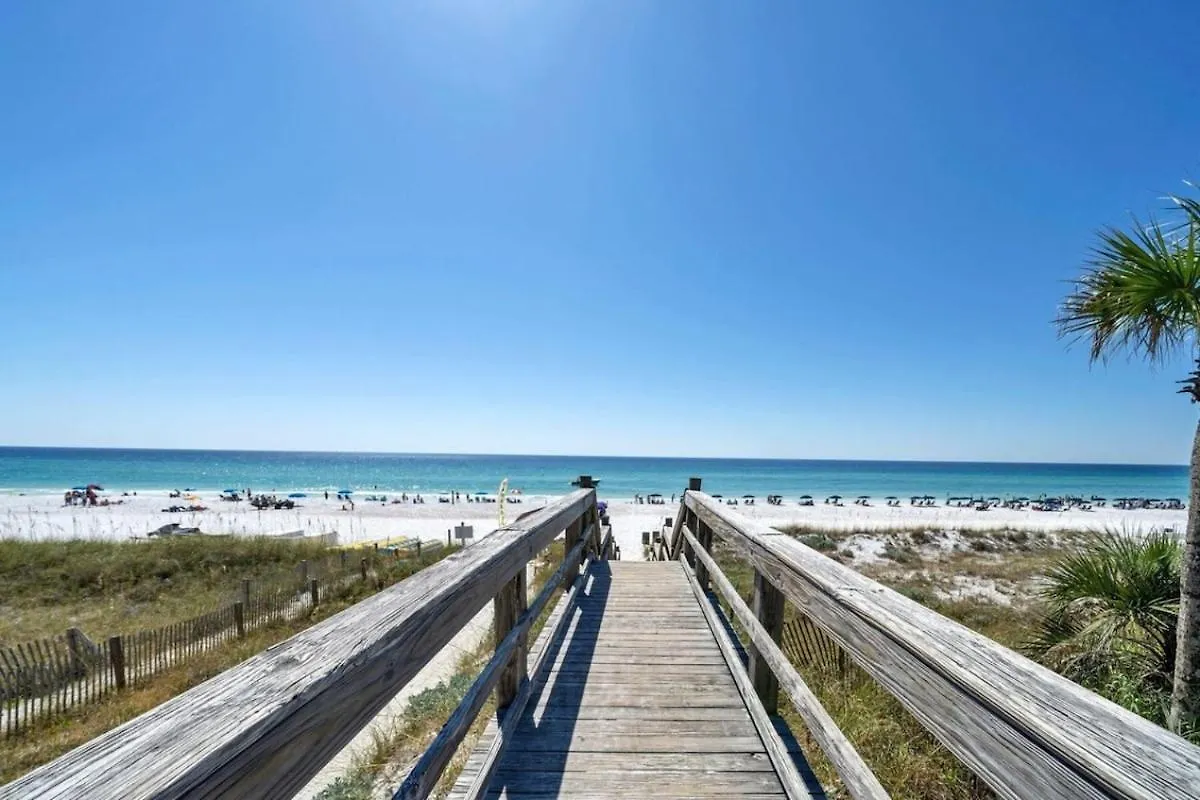 Caribleu Getaway Beach View Hot Tub & Pool 데스틴